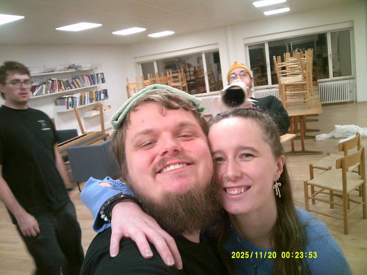 bodycrashing/20251120002353_00