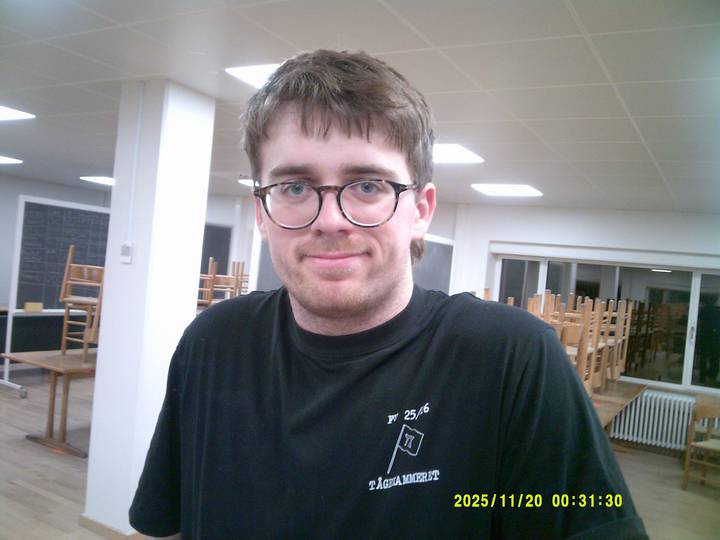 bodycrashing/20251120003130_00