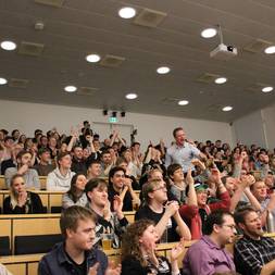 En Kasse I En Festforening