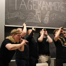 En Kasse I En Festforening
