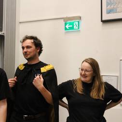 En Kasse I En Festforening