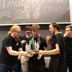 En Kasse I En Festforening