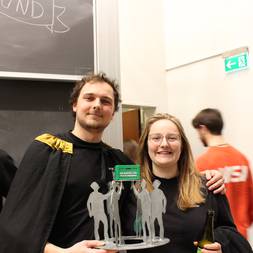 En Kasse I En Festforening