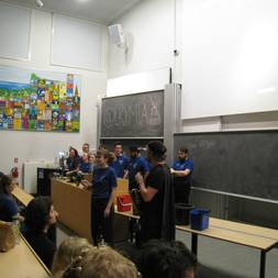 En Kasse I En Festforening