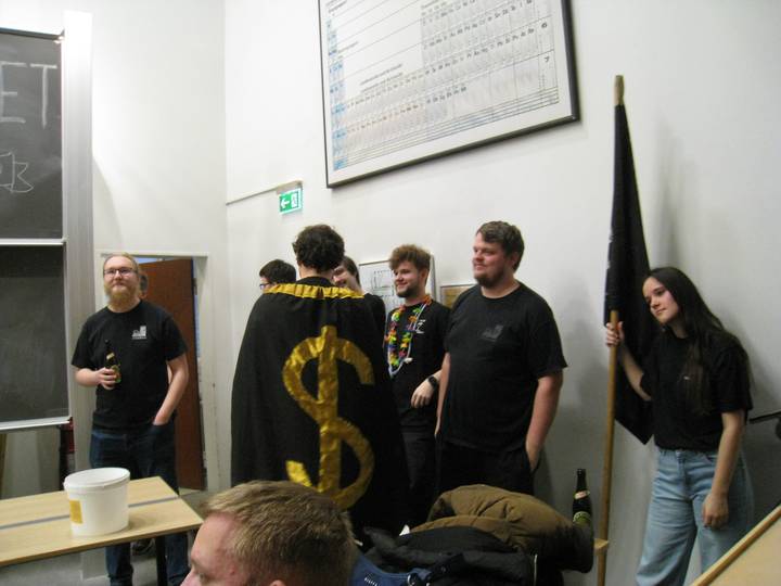 en-kasse-i-en-festforening/20260227172110_00