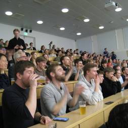 En Kasse I En Festforening