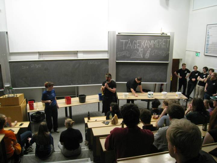 en-kasse-i-en-festforening/20260227172951_00