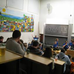 En Kasse I En Festforening