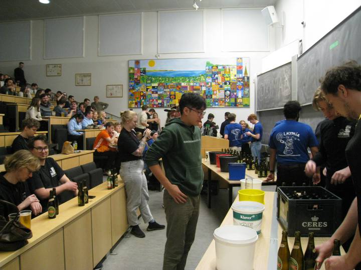 en-kasse-i-en-festforening/20260227173307_00