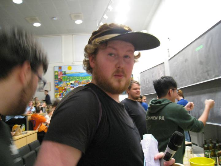 en-kasse-i-en-festforening/20260227173812_00