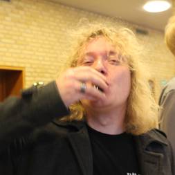 En Kasse I En Festforening