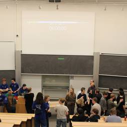 En Kasse I En Festforening