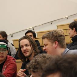 En Kasse I En Festforening