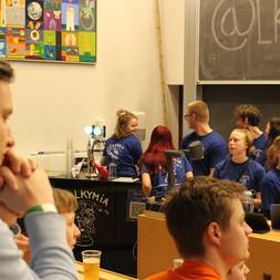 En Kasse I En Festforening