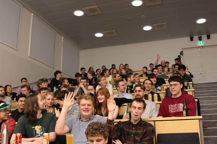 en-kasse-i-en-festforening/20000101020310_22