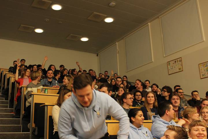 en-kasse-i-en-festforening/20000101020314_92