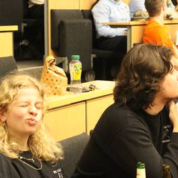 En Kasse I En Festforening