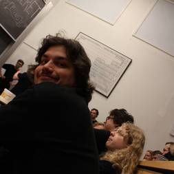 En Kasse I En Festforening