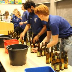 En Kasse I En Festforening