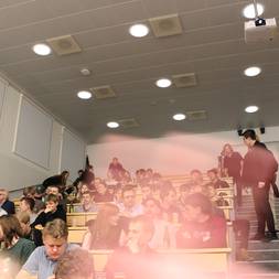En Kasse I En Festforening