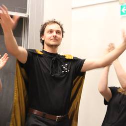 En Kasse I En Festforening