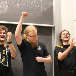 En Kasse I En Festforening