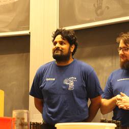 En Kasse I En Festforening