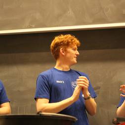 En Kasse I En Festforening