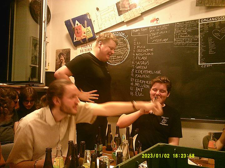 fu-m/20230102182358_00