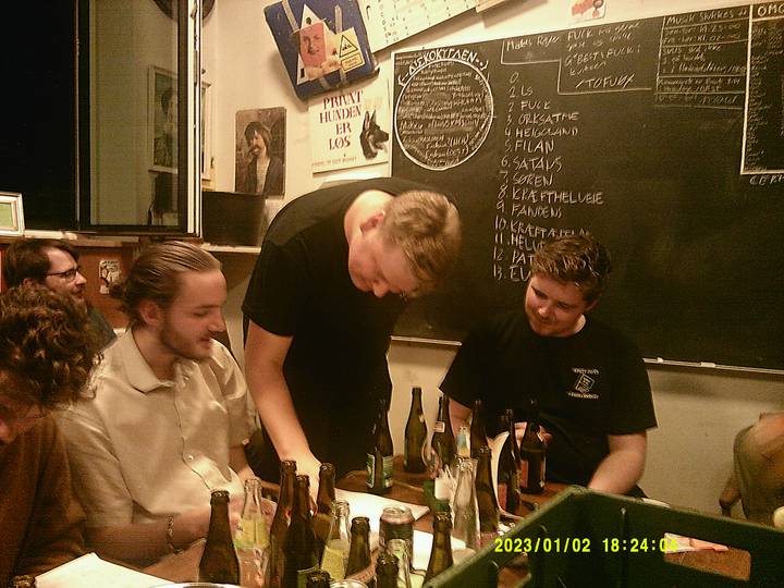 fu-m/20230102182404_00