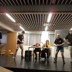 Hængerrevy