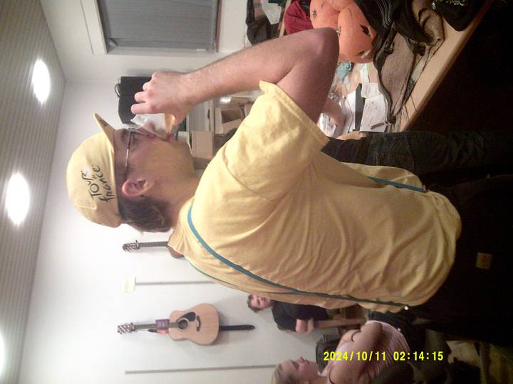 halloweenfest/20241011021415_00