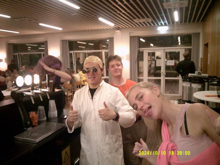 halloweenfest/20241010183900_00