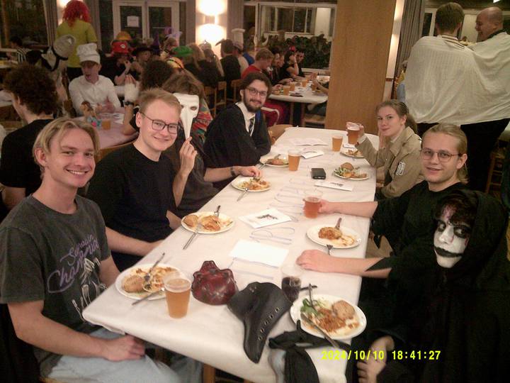 halloweenfest/20241010184127_00