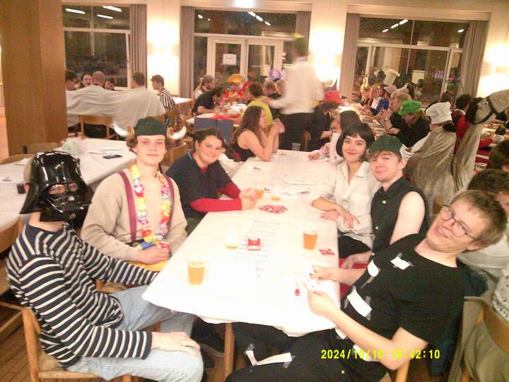 halloweenfest/20241010184210_00