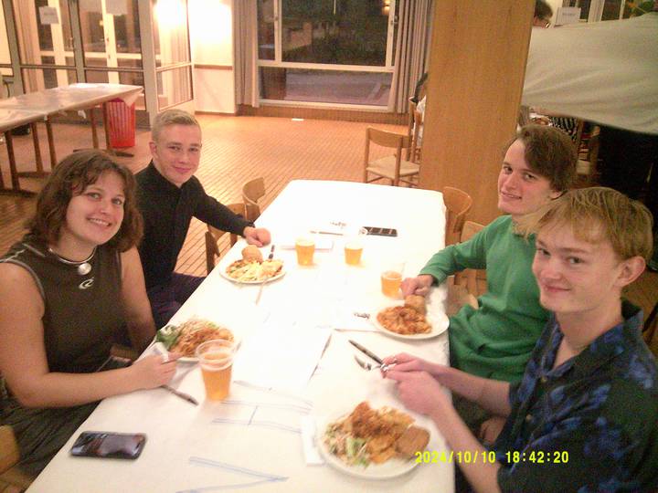 halloweenfest/20241010184220_00