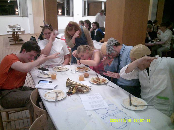 halloweenfest/20241010190716_00