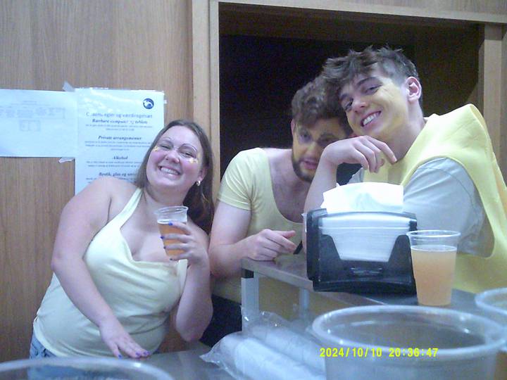 halloweenfest/20241010203647_00