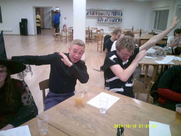 halloweenfest/20241010212154_00