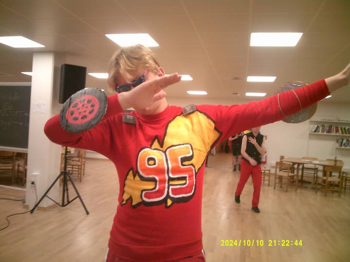 halloweenfest/20241010212244_00