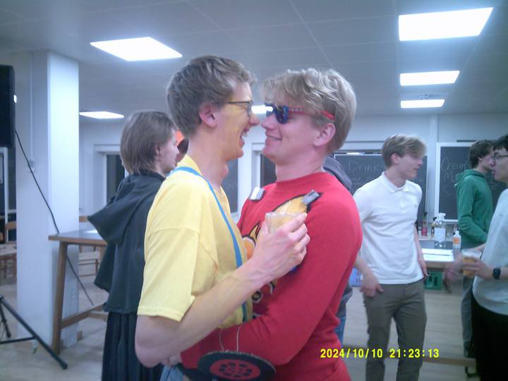 halloweenfest/20241010212313_00