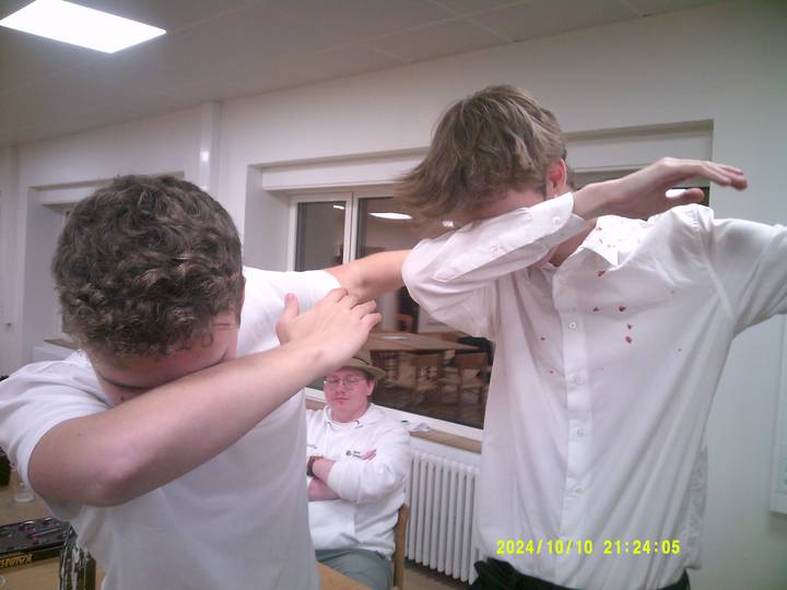 halloweenfest/20241010212405_00