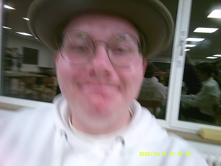 halloweenfest/20251010214722_00