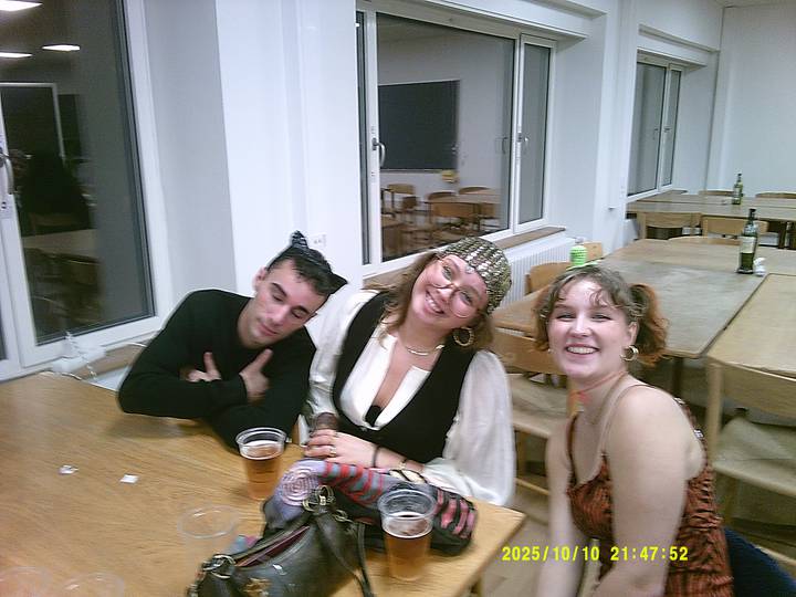 halloweenfest/20251010214752_00