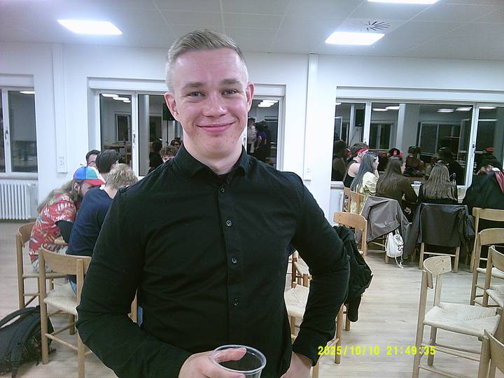 halloweenfest/20251010214935_00