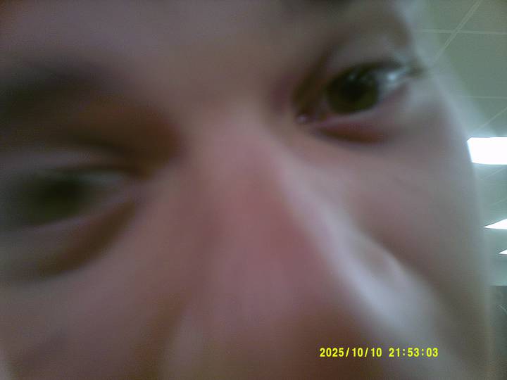 halloweenfest/20251010215303_00