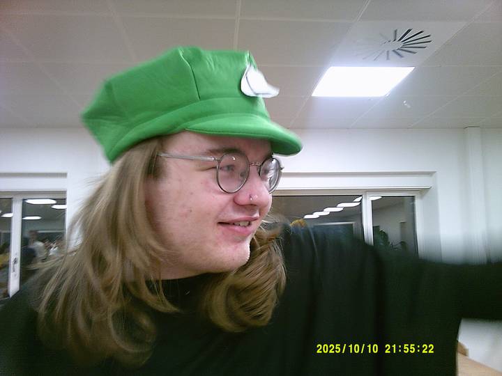 halloweenfest/20251010215522_00