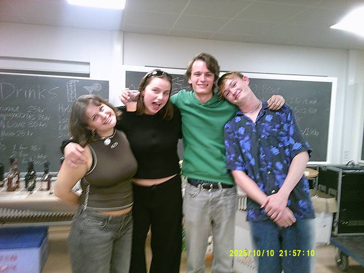 halloweenfest/20251010215710_00