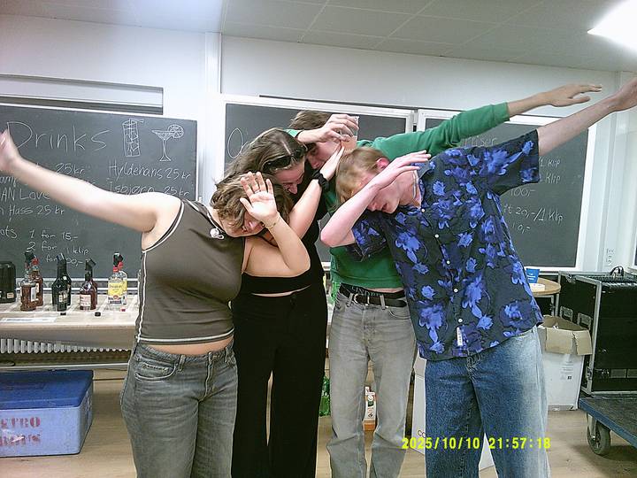 halloweenfest/20251010215718_00