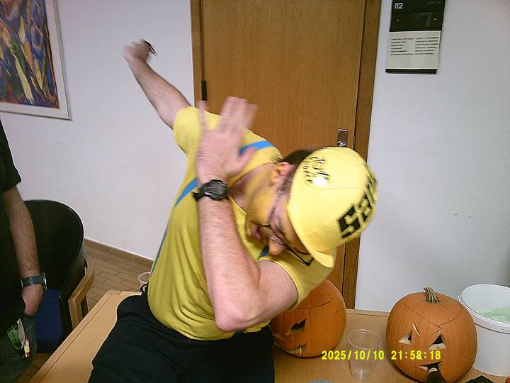 halloweenfest/20251010215818_00